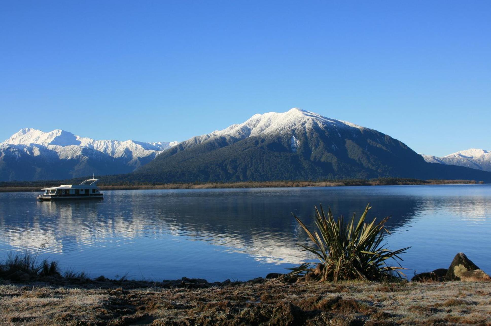 Hotel Lake Brunner Greymouth Esterno foto