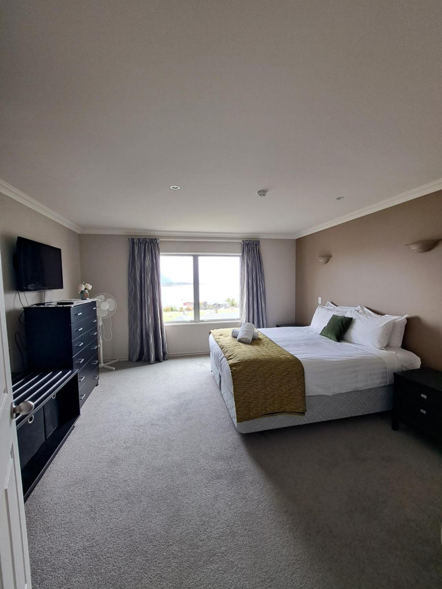Hotel Lake Brunner Greymouth Esterno foto