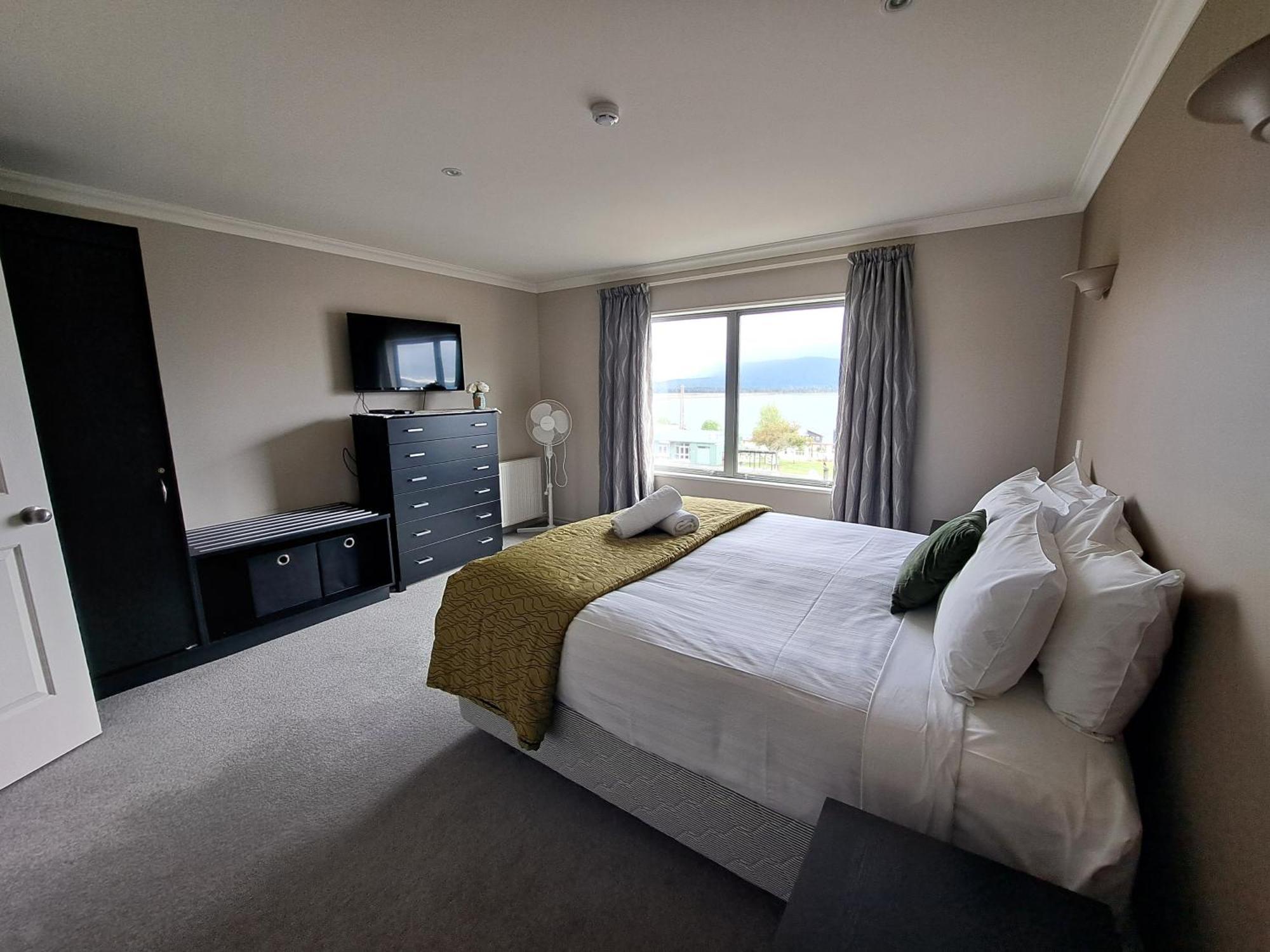 Hotel Lake Brunner Greymouth Esterno foto