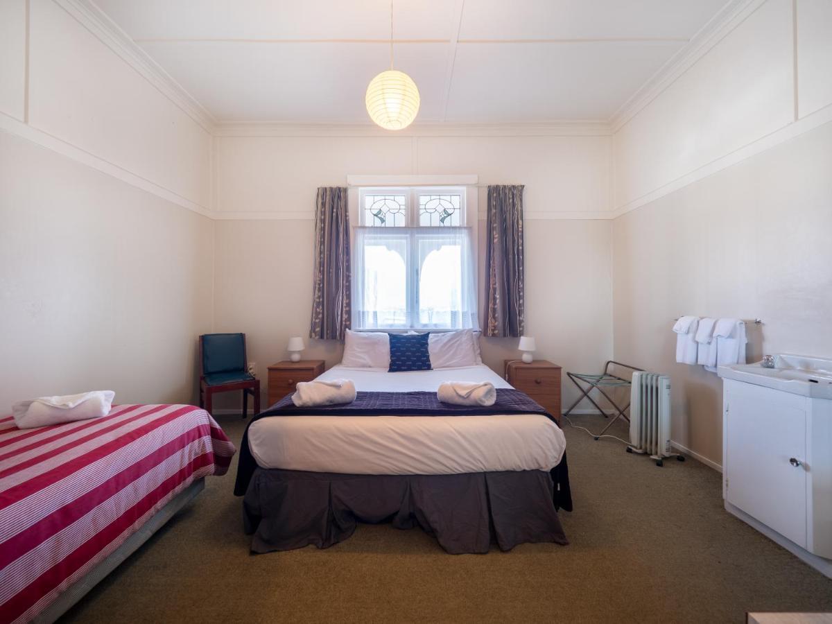 Hotel Lake Brunner Greymouth Esterno foto